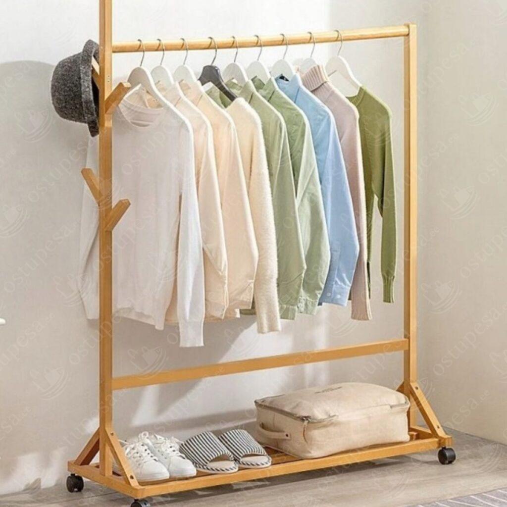 Stange riietele ja jalanõudele, puidust