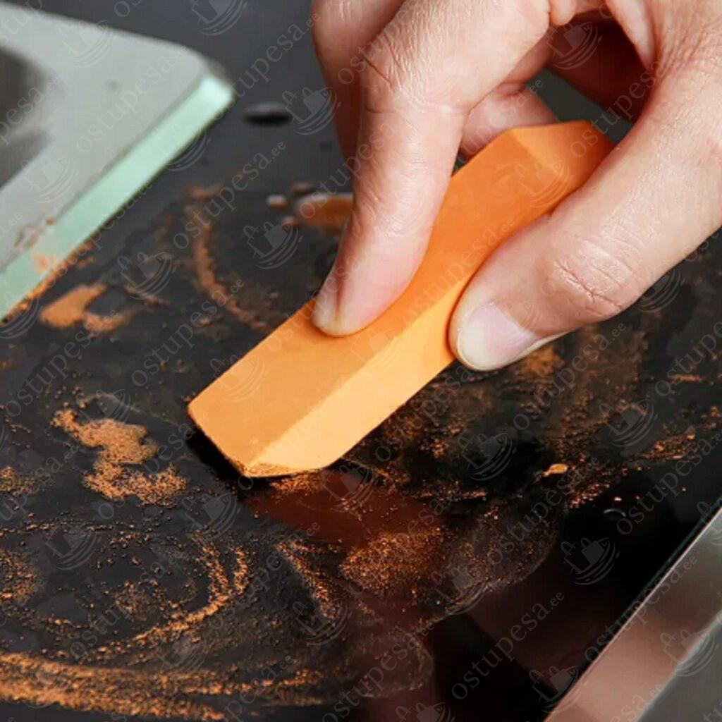 Puhastuskumm, roostevaba terasest esemete puhastamiseks