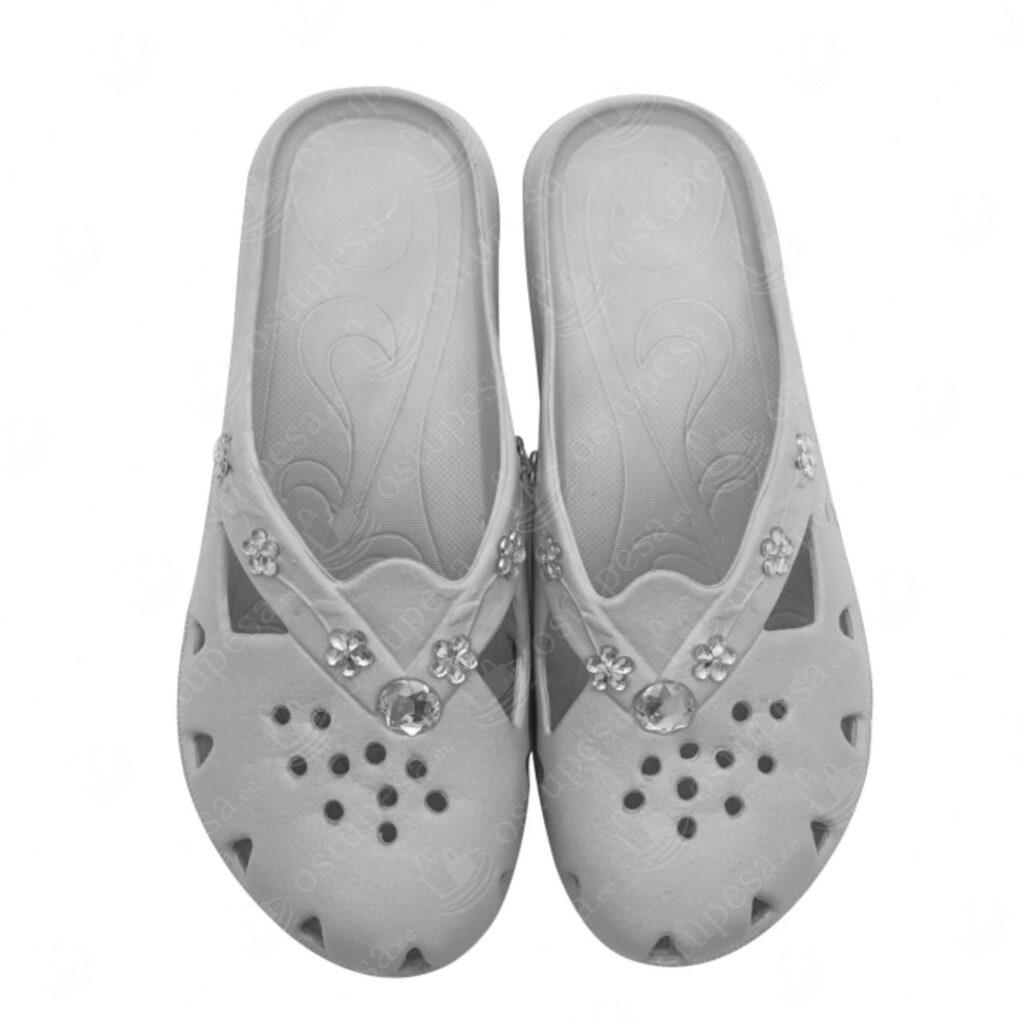 Naiste sandaalid, õhku läbilaskvad, kivikestega