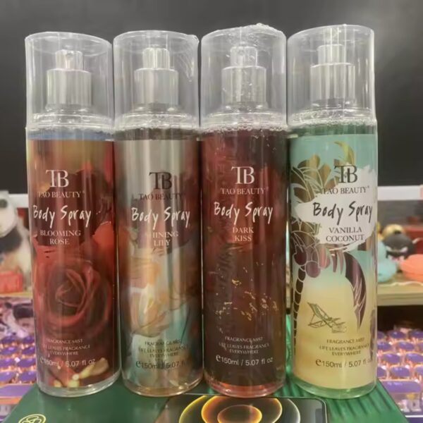 Kehasprei, 150 ml, 4 erinevat lõhna komplektis
