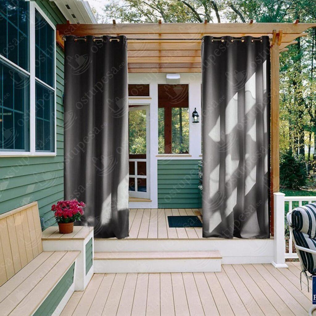 Välikardin, 127 x 244 cm