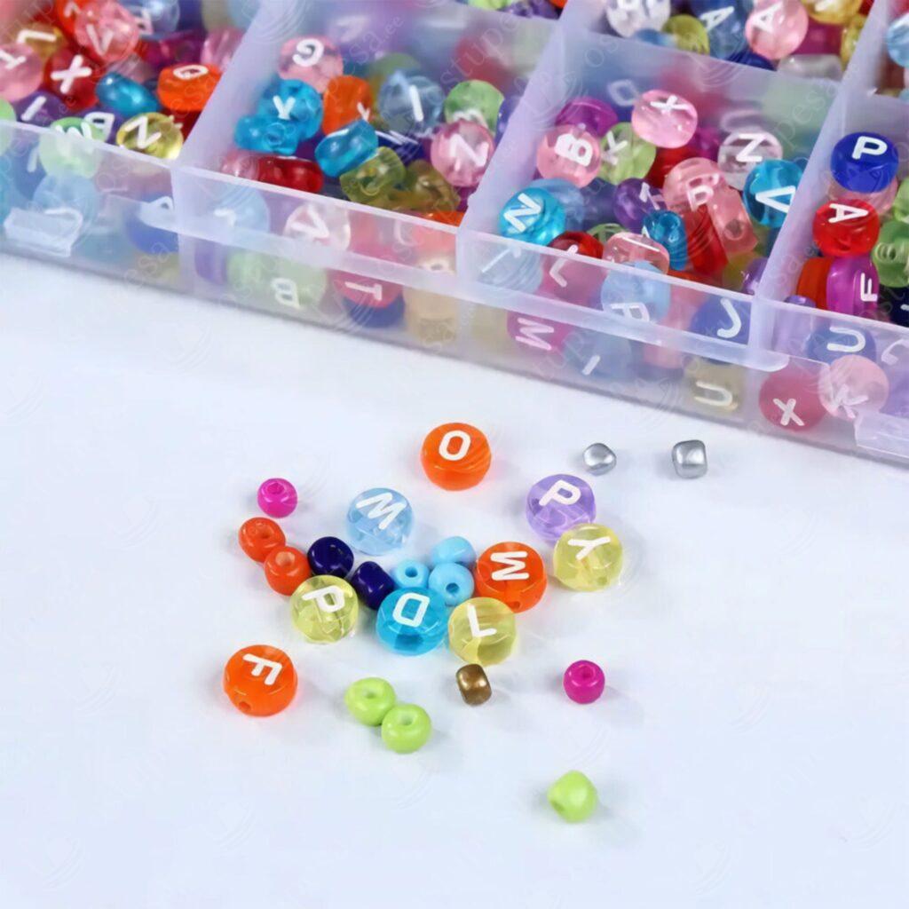 4200-osaline helmeste komplekt