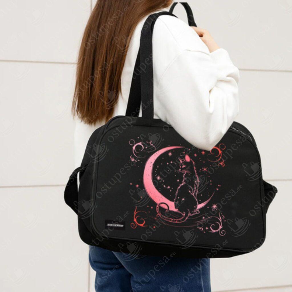 Õlakott kuu-ja kassiga, Kruzzel