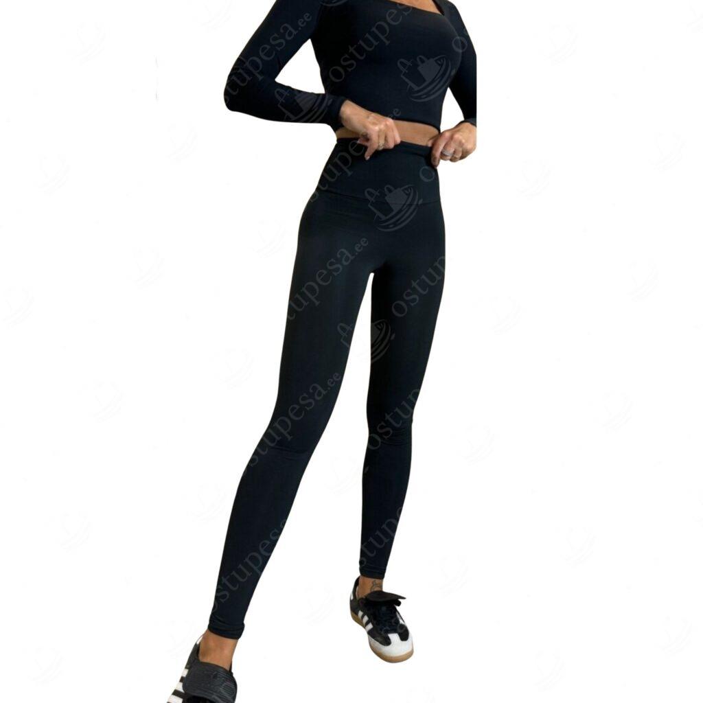 Naiste retuusid, kõrge pihaga, mustad