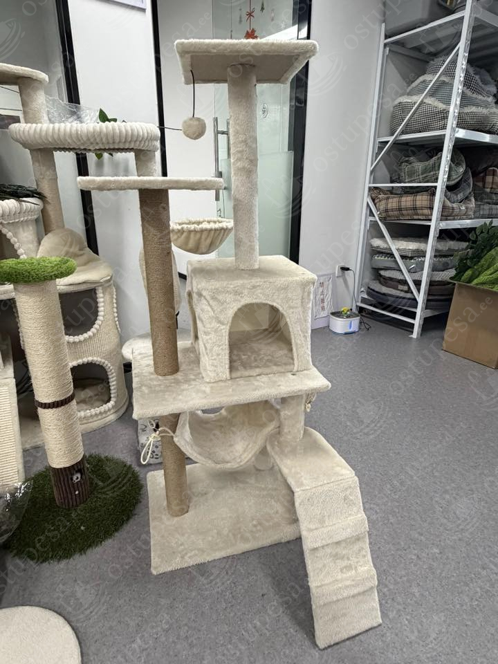 Kassi kraapimispuu, 143 cm